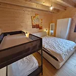 Moderne Pour 14 Pers Avec Parking Prive - Fr-1-814-121 샬레 *